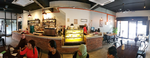 Bee's Food & Coffee